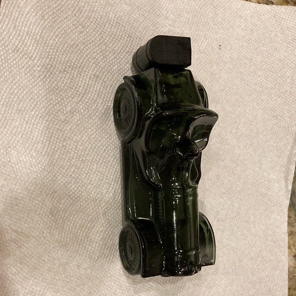 Collectible Avon Men’s Cologne Vintage Car Bottle